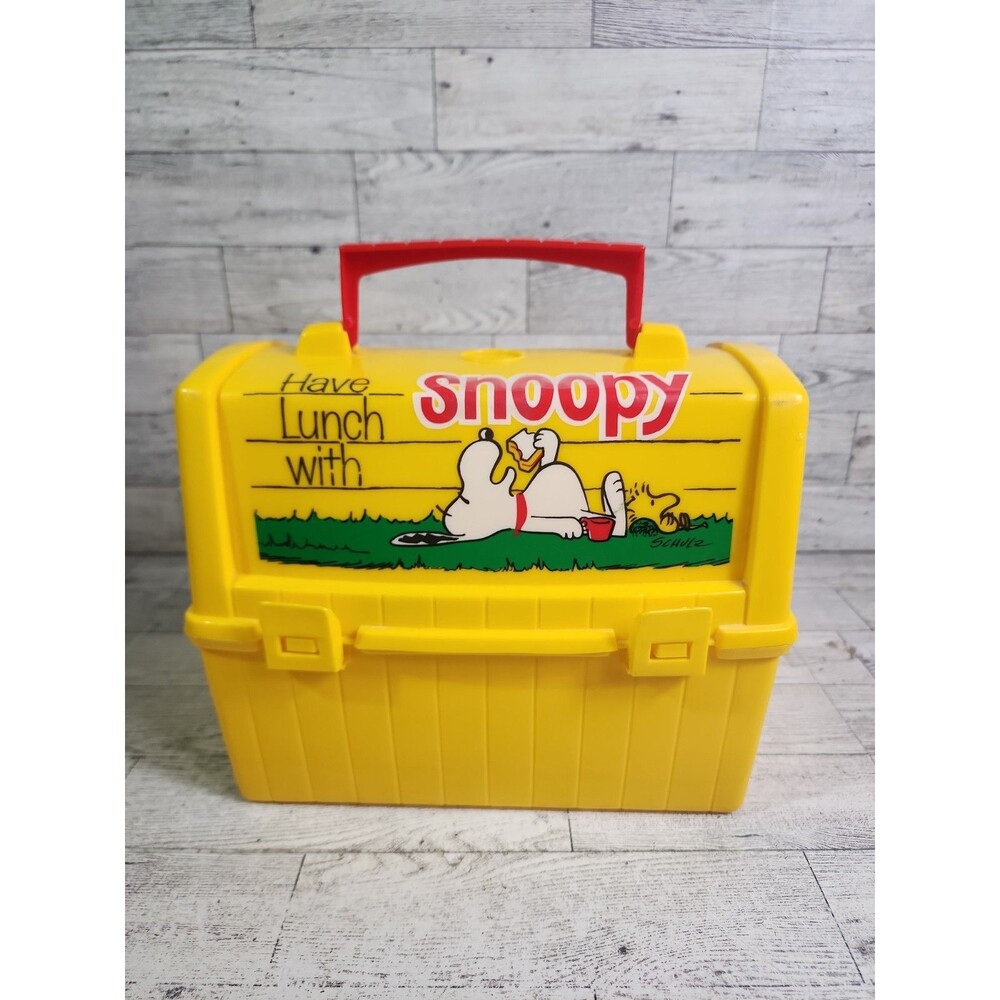 Vintage 1968 Snoopy Peanuts Plastic Lunch Box King Seeley 9"